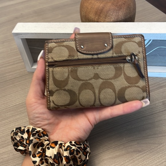 Coach wallet - Picture 3 of 5